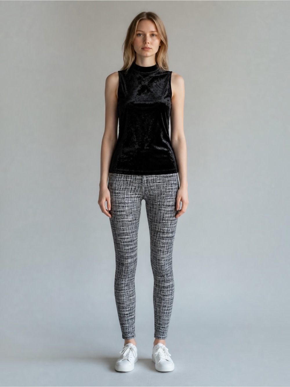Mudd Black Crushed Velour Mock Neck Sleeveless Top | Size Medium